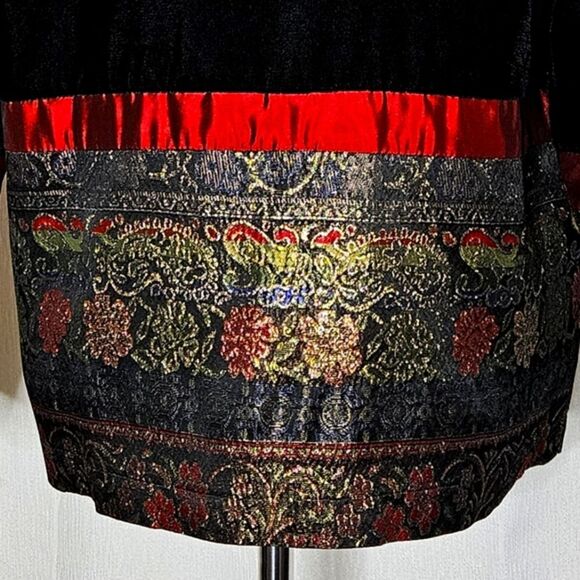 Coldwater Creek Black Velvet Gold Metallic Tapestry Button Front Jacket Blouse - Picture 7 of 10